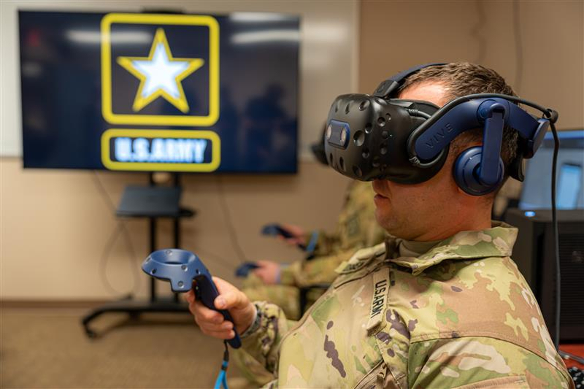 Soldiers from the 204th Military Intelligence Battalion in Fort Bliss, Texas, get hands on with new Virtual Aerial Systems Trainer (VAST) classroom virtual reality headsets. The VAST classroom represents a transformational shift in how the Army can approach mission equipment training. (U.S. Army Photo)