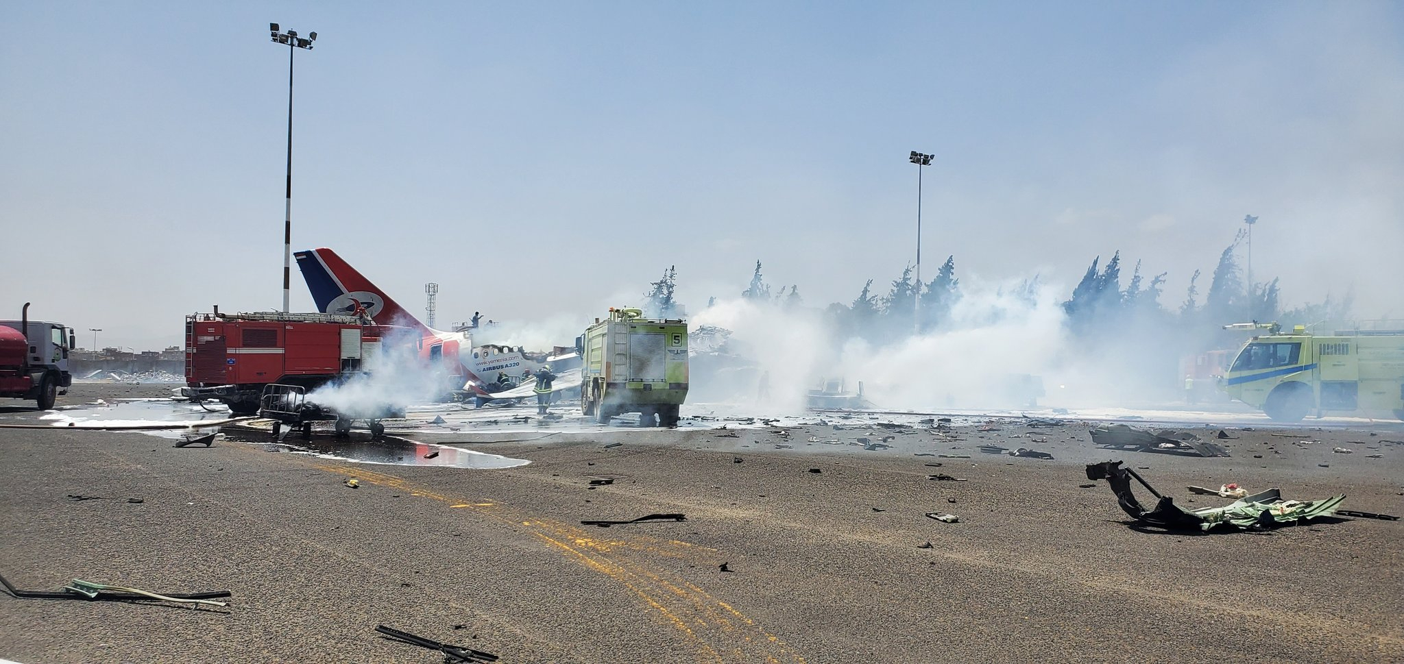 Yemenia Airways plane destroyed at Sanaa airport's runway