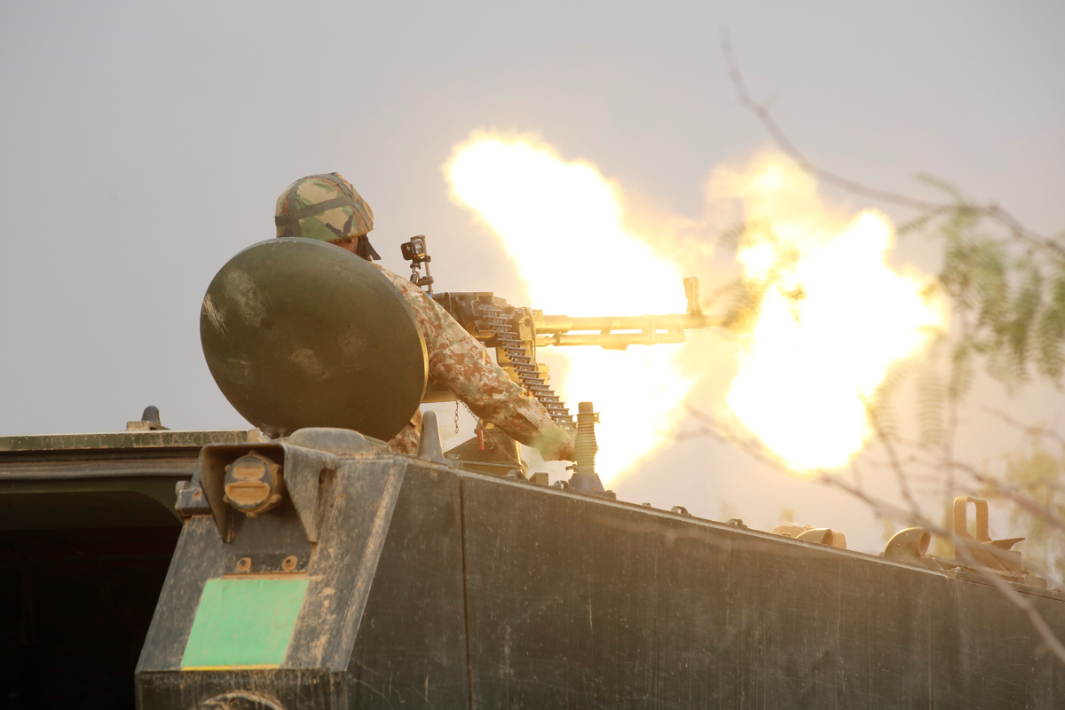 Pakistan artillery
