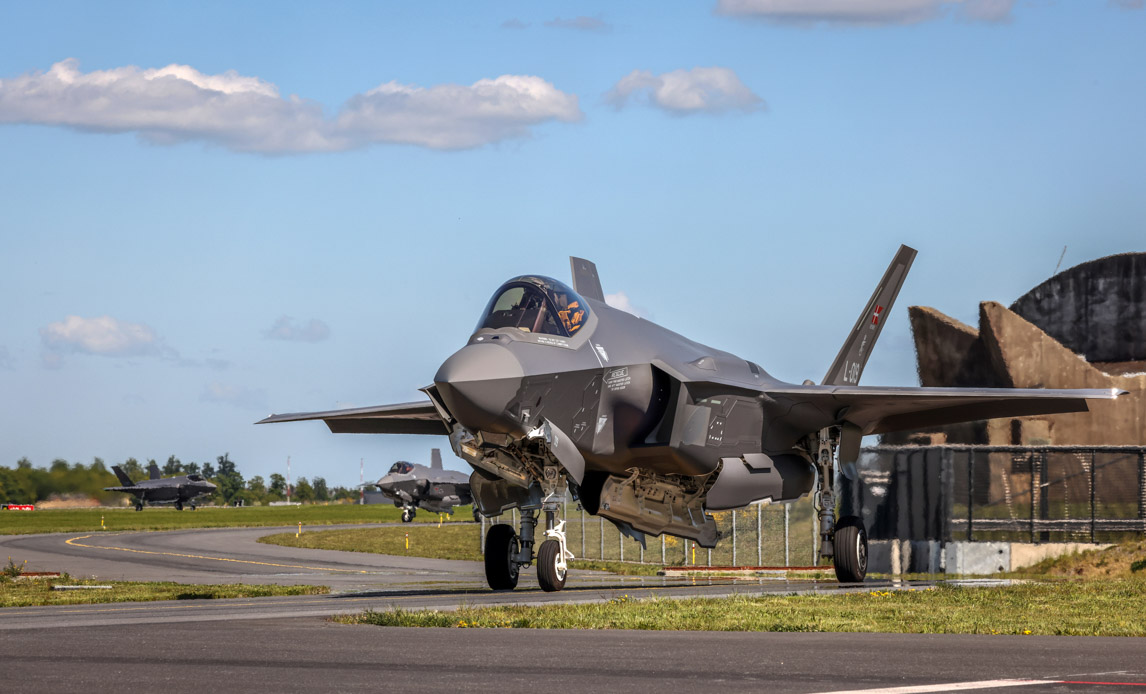 New F-35 fighter jets arrive at Skrydstrup Air Base.