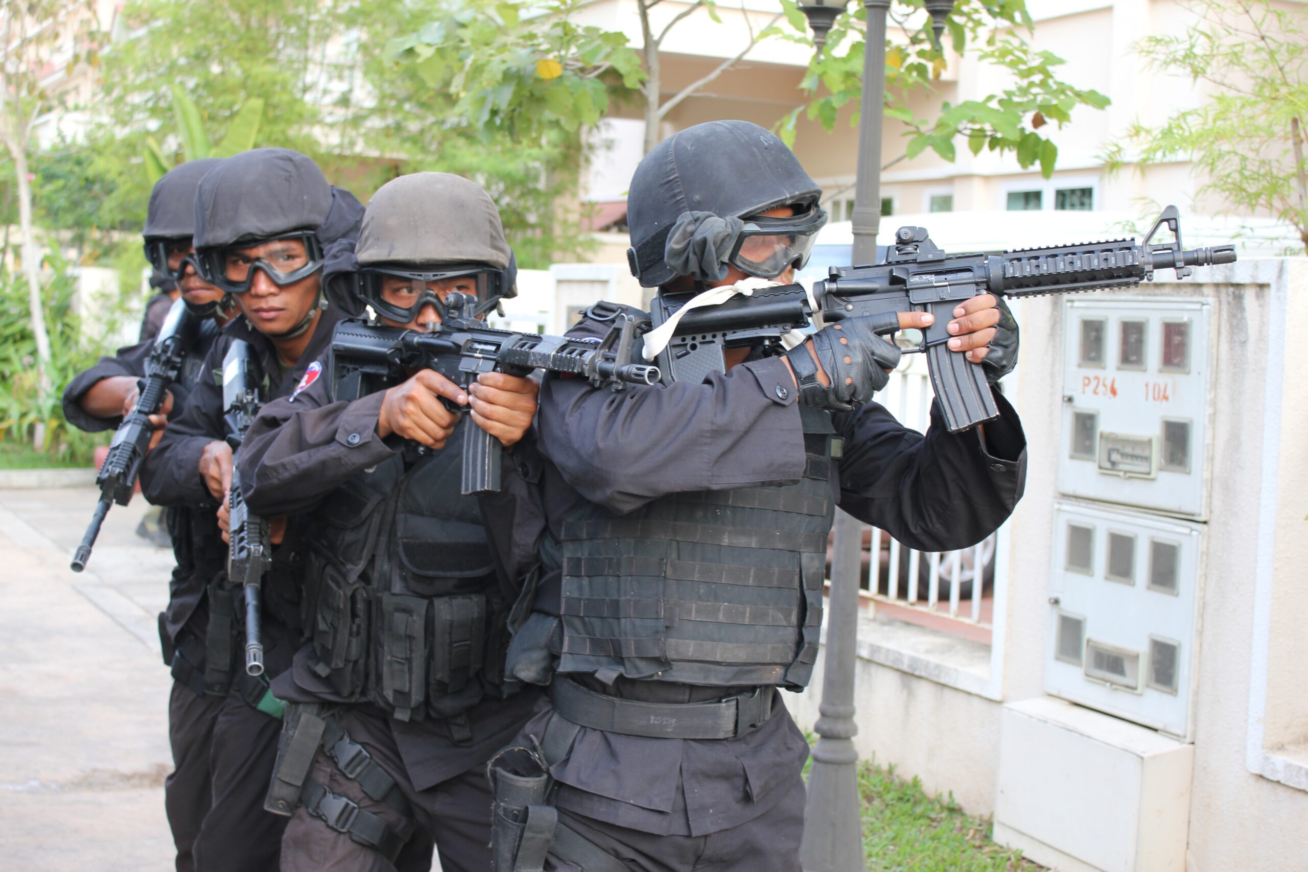 Cambodian soldiers