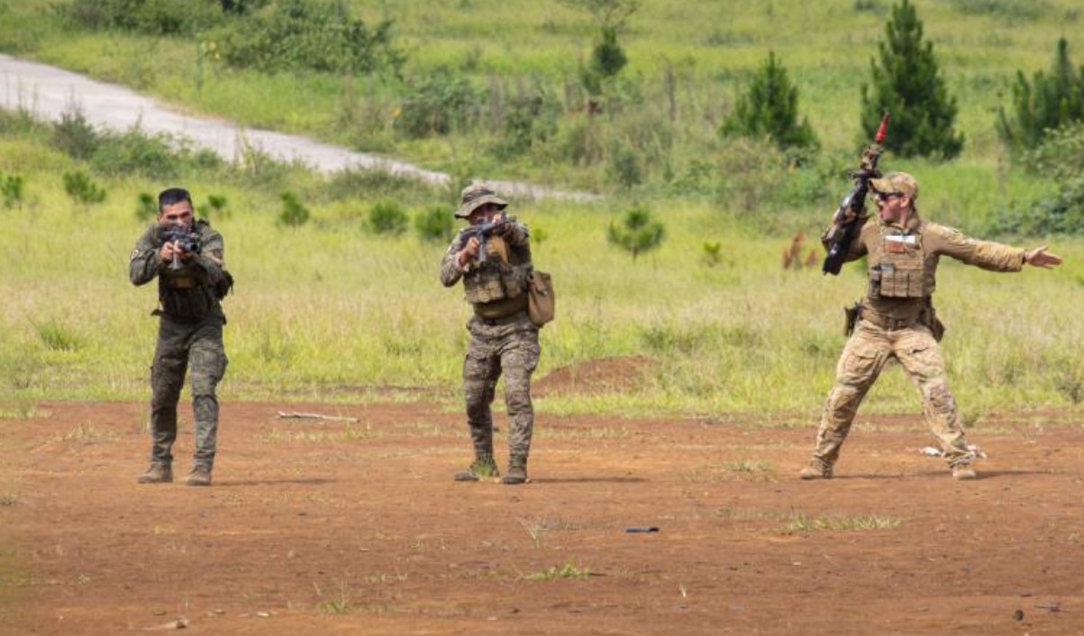Australian Army reconnaissance soldiers practice break-contact drills with their Philippine Army counterparts during joint training at Camp Kibaritan in Northern Mindanao.