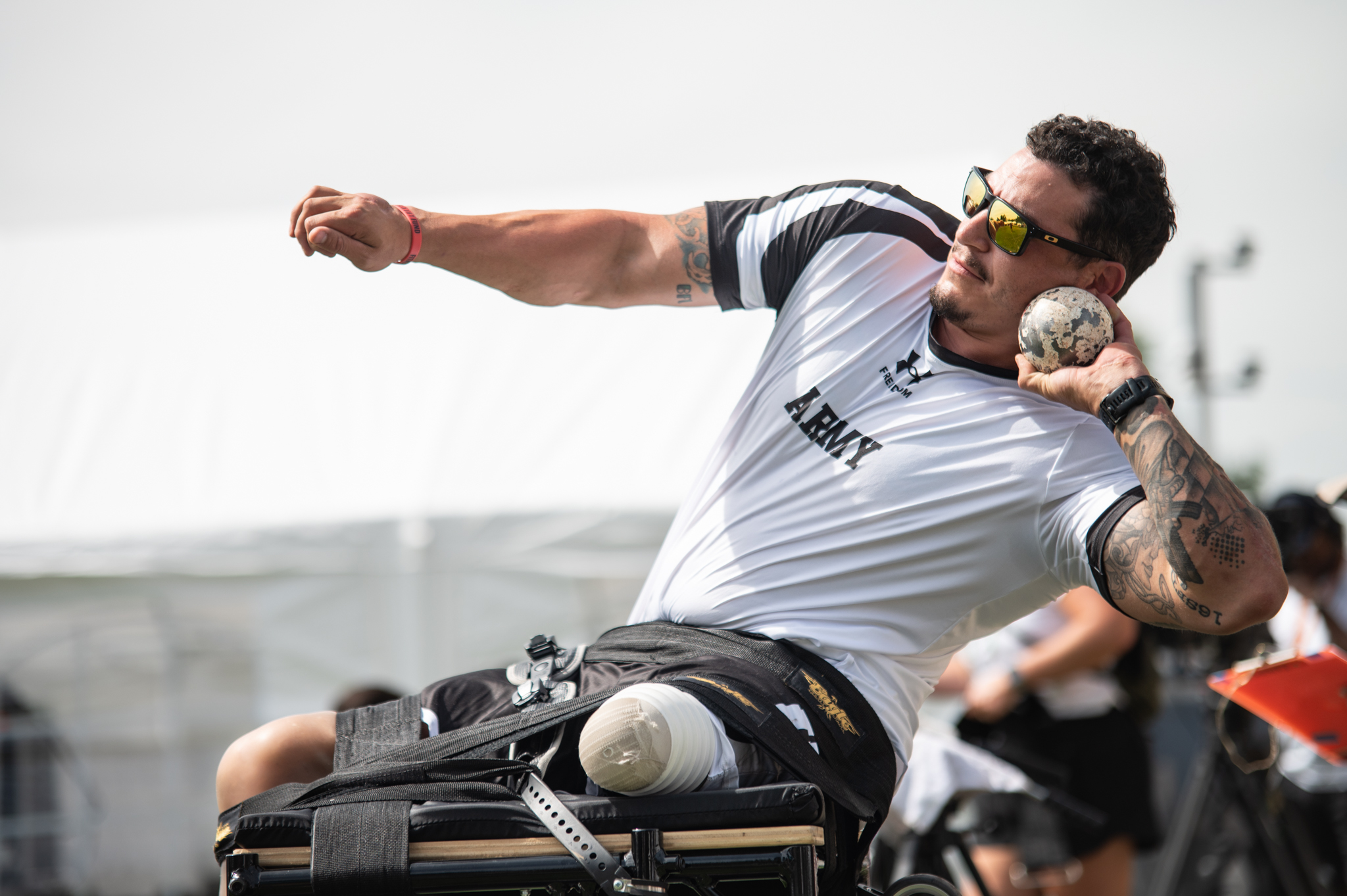 Personnel at a DoD Warrior Games Field Event. Photo: 1st Sgt. Vannessa Josey/Joe Rogers/US Department of Defense