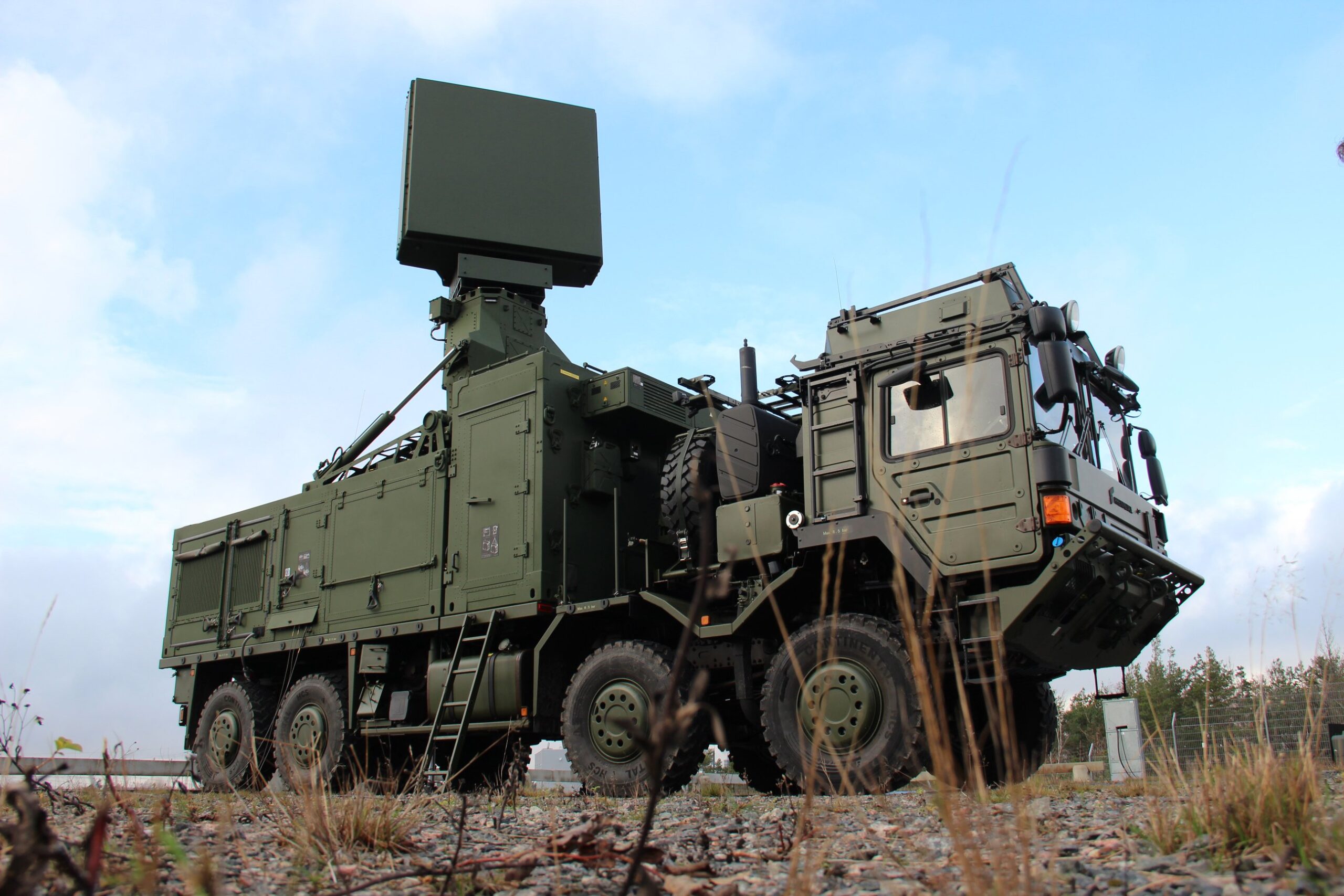 A Giraffe 4A mounted on a military truck
