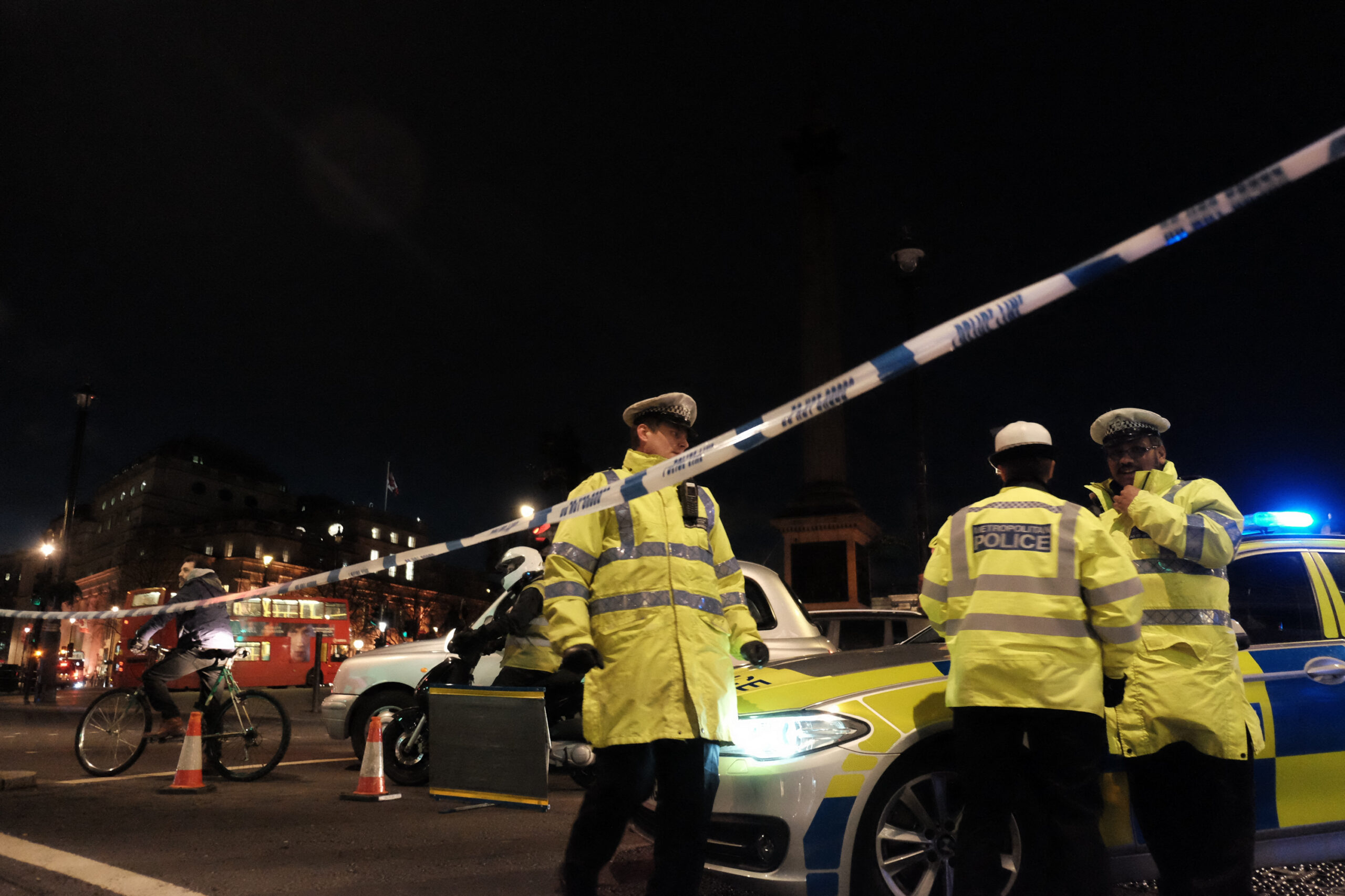 Police officers seen around Westminster after a terrorist attack in London on March 22, 2017. Four people including a police officer and his attacker have been killed in two related incidents outside the Houses of Parliament and on Westminster Bridge in what Scotland Yard are treating as a terrorist incident (Photo by Jay Shaw Baker/NurPhoto) (Photo by Jay Shaw Baker / NurPhoto via AFP)