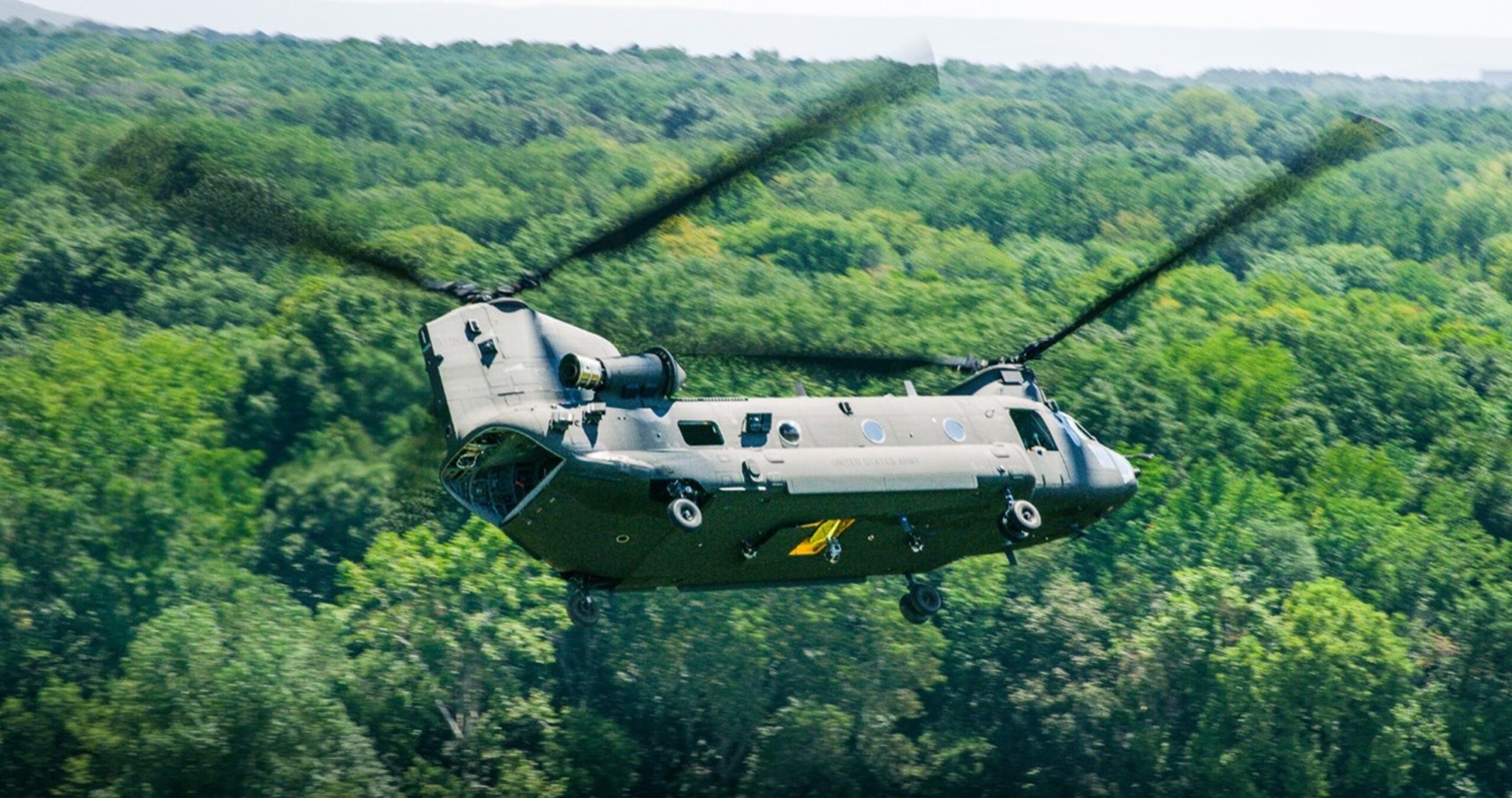 A CH-47F Chinook helicopter