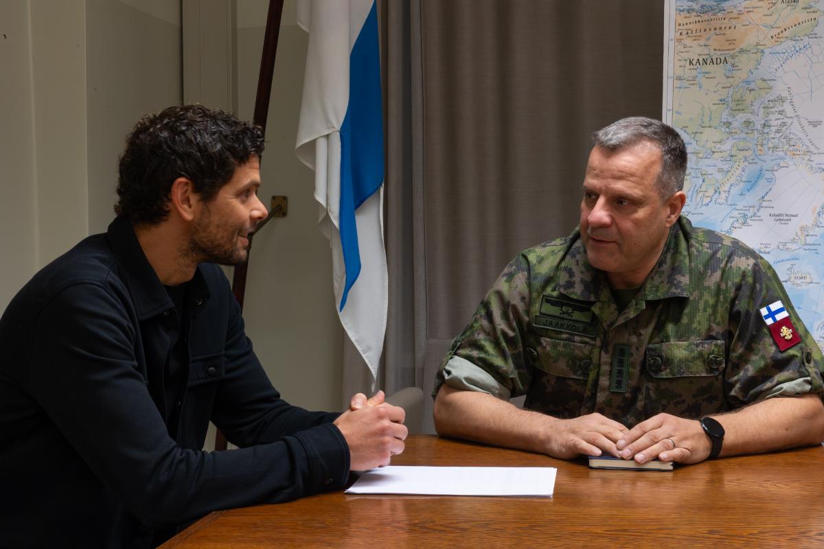 (From L) NestAI's Peter Sarlin and Chief of Defence, General Janne Jaakkola