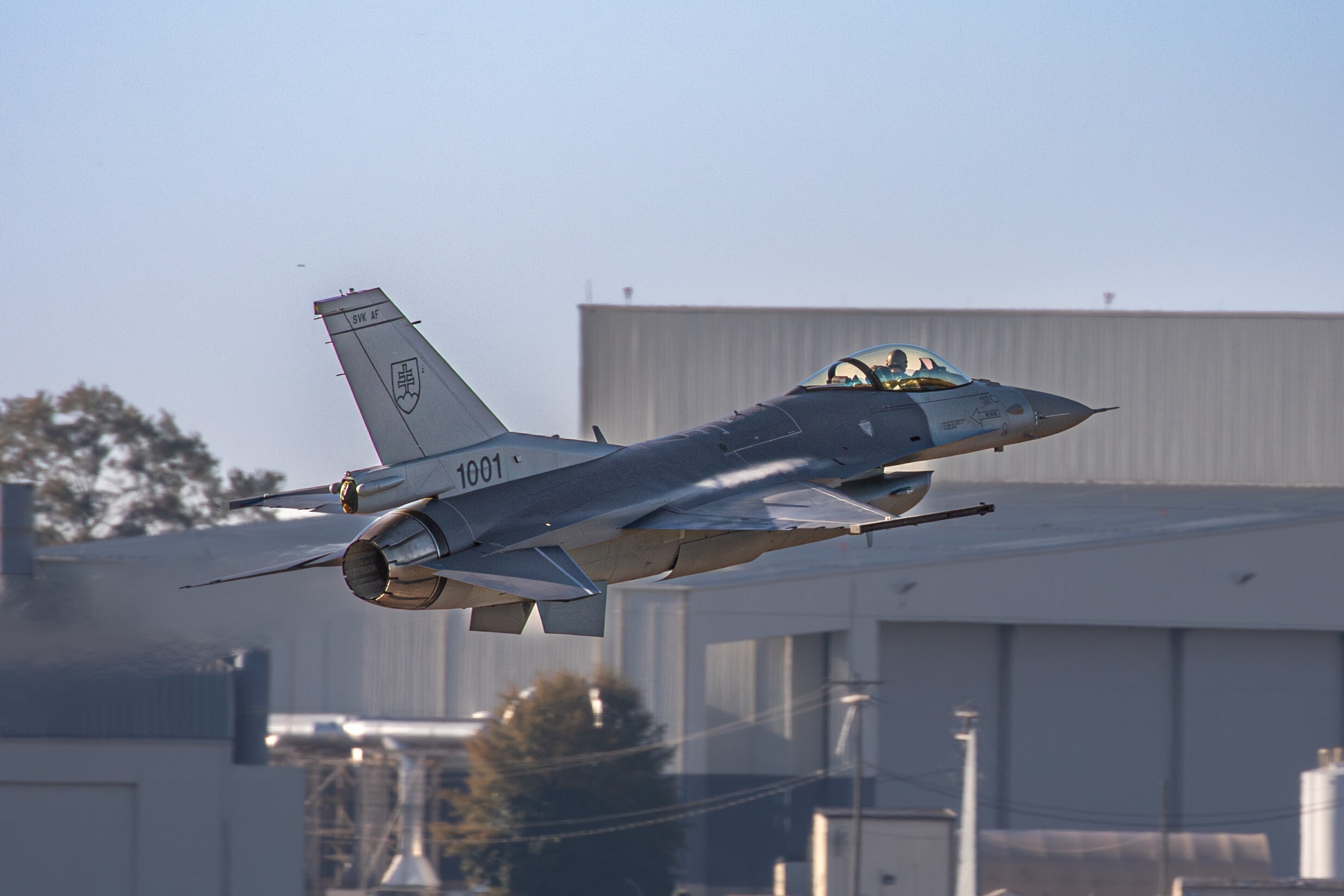 F-16