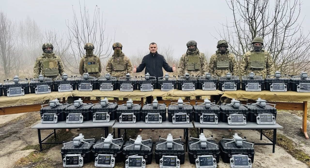 Khmelnytskyi Mayor Oleksandr Symchyshyn with DJI Matrice 4T quadcopters bound for the Ukrainian Armed Forces