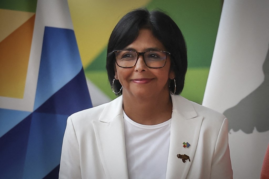 Delcy Rodríguez attends the welcome ceremony of the CELAC delegation in 2023