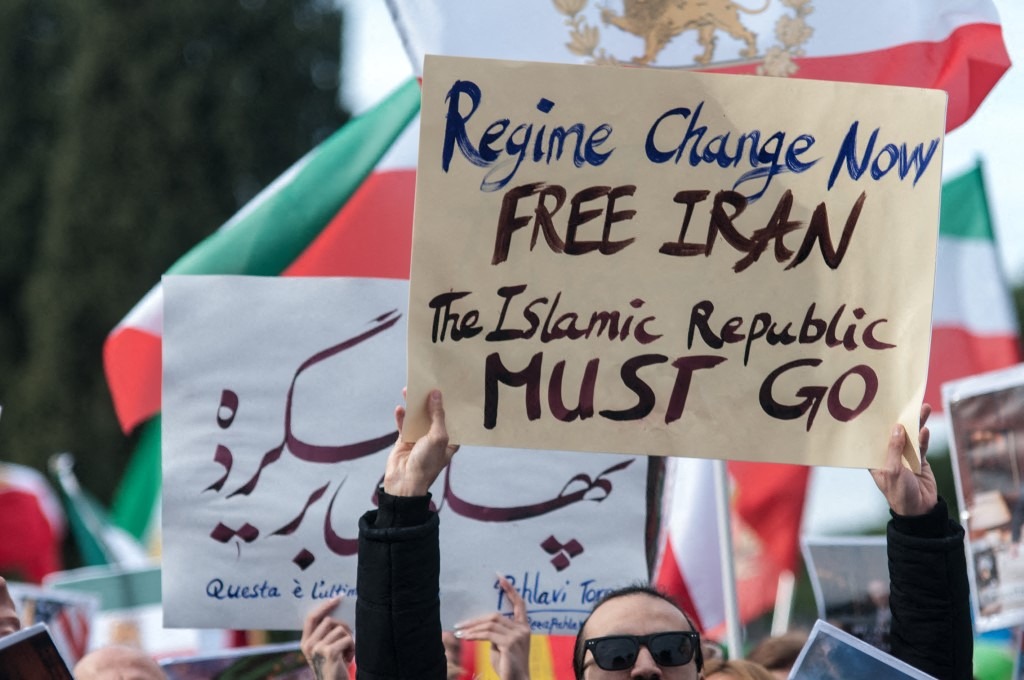 Hundreds of citizens and members of the Iranian community in Rome march in solidarity with their compatriots in Iran to protest the killings occurring in Iran and the violent repression of protests, and support Crown Prince Reza Pahlavi in Rome, Italy, on January 31, 2026.