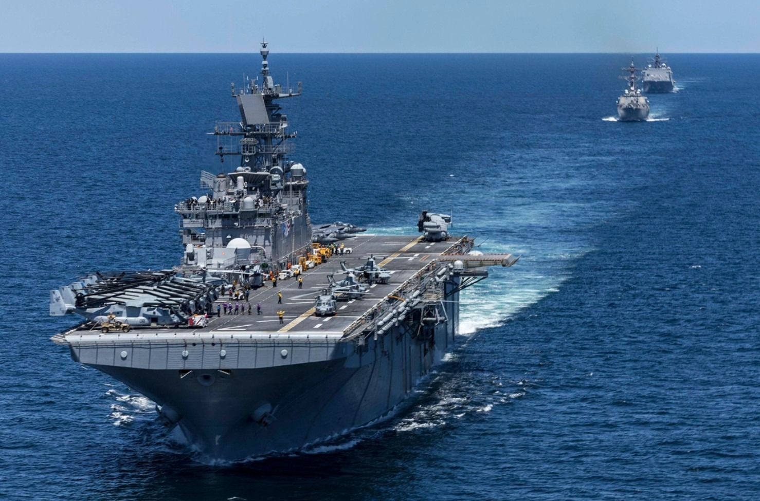 USS Iwo Jima (LHD 7).