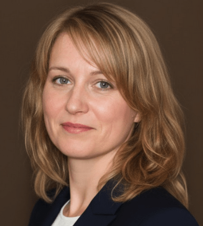 Headshot Helena Schmidt