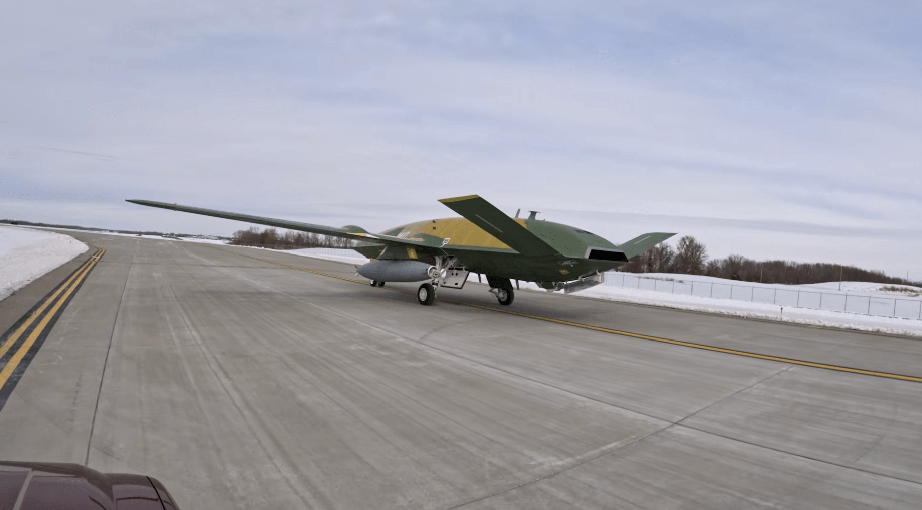 The first operational MQ-25A Stingray completes its first taxi test.