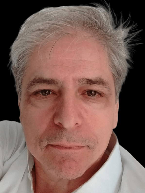 Headshot Paulo Dominonni
