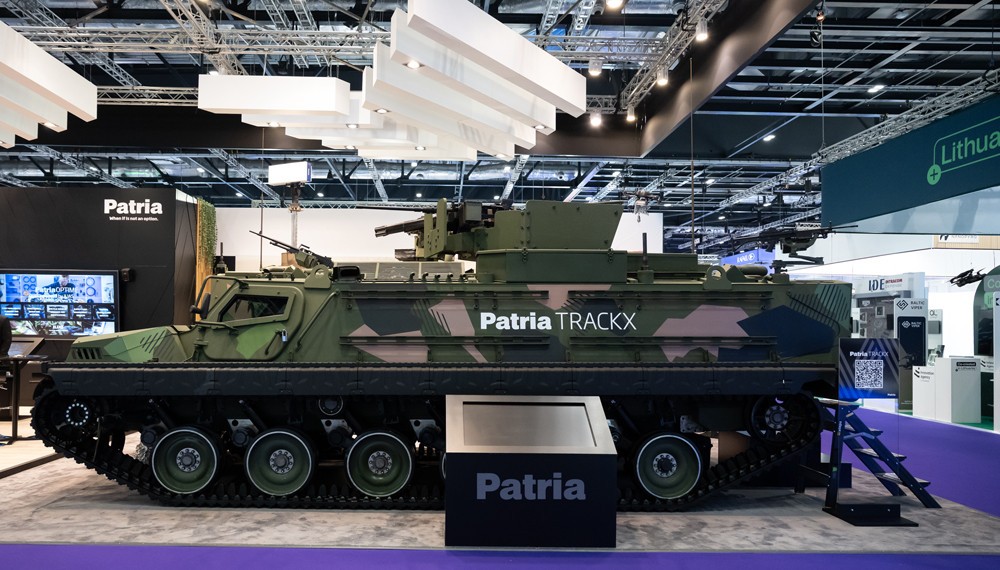 Patria TRACKX.