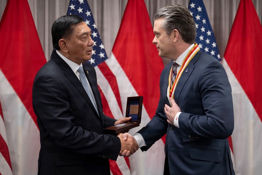 Secretary of Defense Pete Hegseth hosts a bilateral meeting with Indonesia Minister of Defense Sjafrie Sjamsoeddin
