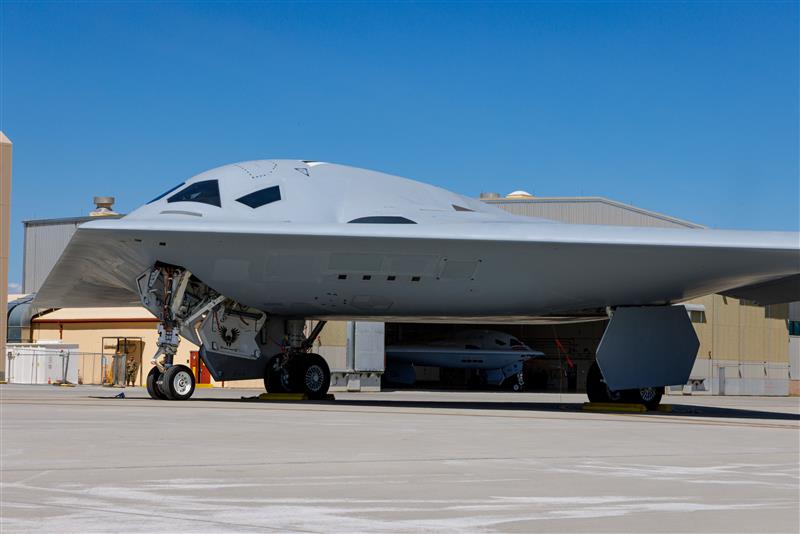A second B-21 Raider, the world’s sixth-generation stealth bomber, test aircraft arrives at Edwards Air Force Base, Calif., Sept. 11, 2025. The addition of the second test aircraft expands mission systems and weapons integration testing, advancing the program toward operational readiness. (Courtesy photo)